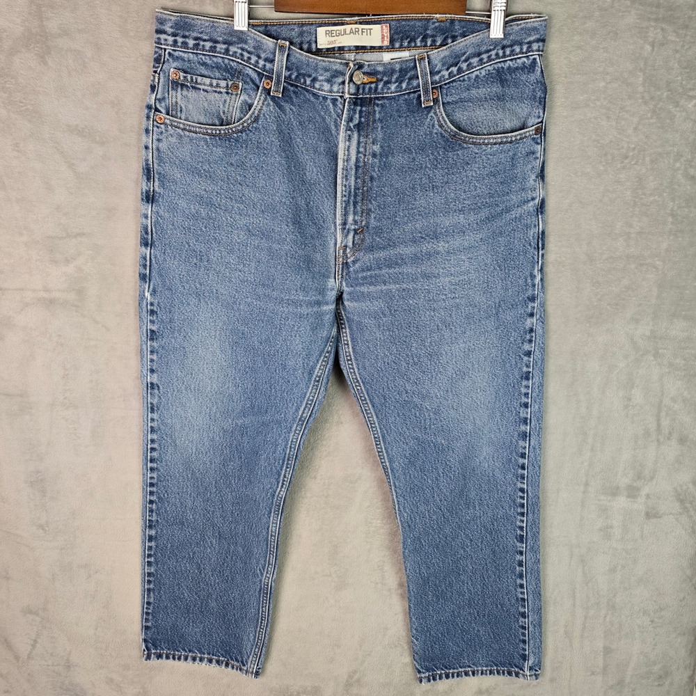 Levis 505 Regular Fit Jeans Mens 38x30 Medium Wash Blue Straight Leg 00505-0216
